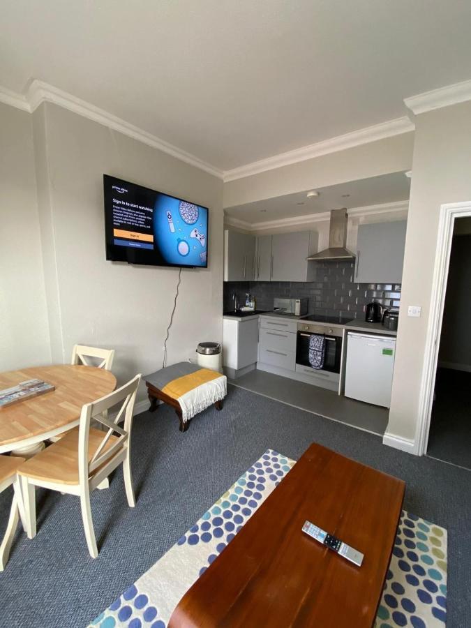 Crofton House Garden Apartment Ryde  Dış mekan fotoğraf