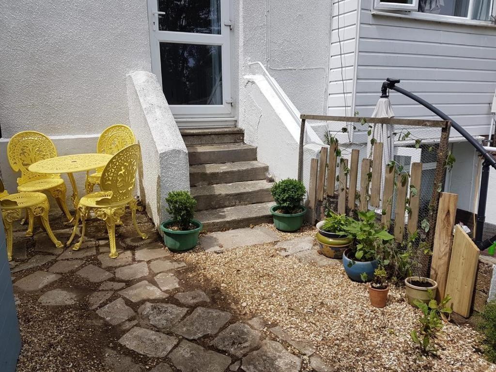 Crofton House Garden Apartment Ryde  Dış mekan fotoğraf